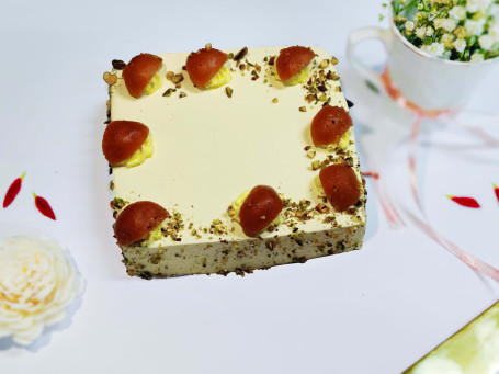 Gulab Jamun Vanilla Square Cake