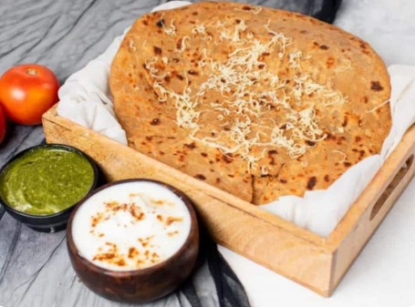 Queijo Tamatar Paneer Pyaaz Paratha