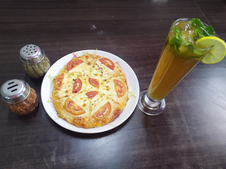 9 Cheese Tomato Pizza Iced Tea