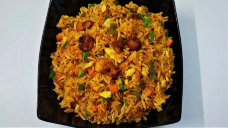 Chicken Schezwan Fried Rice (450Ml)