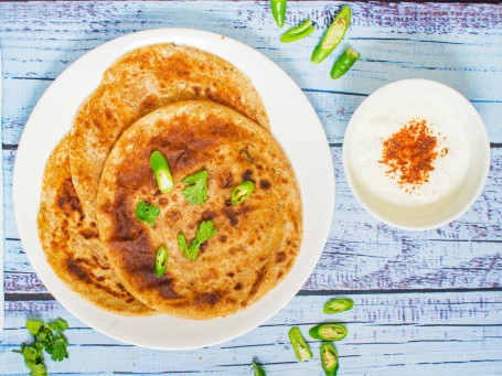 Aloo Methi Paratha With Curd