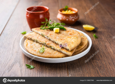 Govi Pyaz Paratha (1Pc Curd Picke)