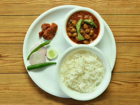 Chole Chawal With Salad And Pickle