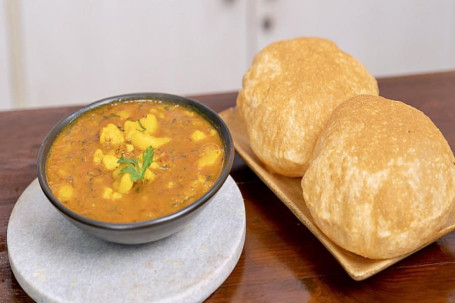 Poori Bhaji Aloo Sabji