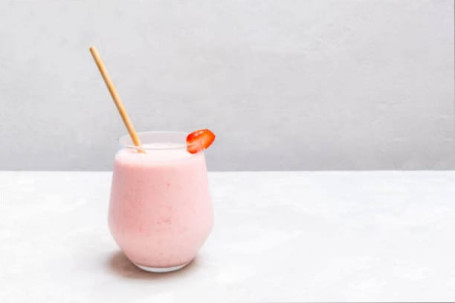 [Sugar Free] Strawberry Lassi