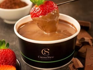 Promo: Fondue De Morango Com Chocolate Ao Leite