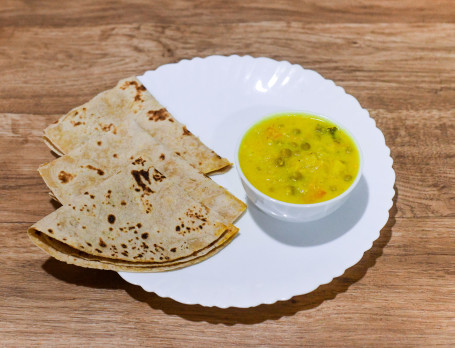 Chapati With Vegetable Curry