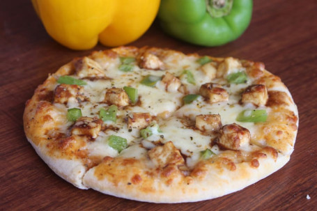 7 Barbecue Paneer Pizza