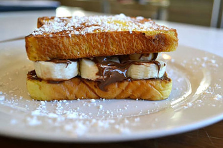 Chocolate Banana Grilled Sandwich