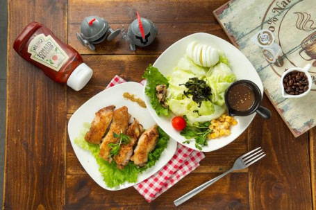 香煎雞腿排沙拉 Panfried Chicken Thigh Salad