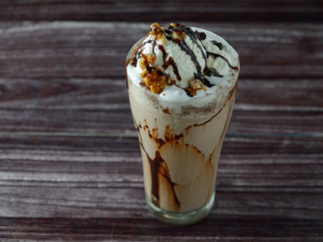 Kit Kat Blast Milkshake