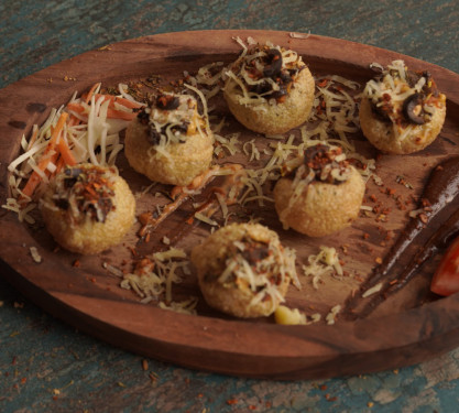 Cheesy Non Veg Golgappa