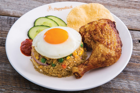 Pappa Special Nasi Goreng With Fried Chicken
