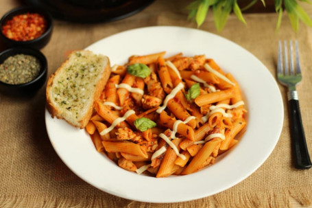 Creamy Basil Tomato Pasta