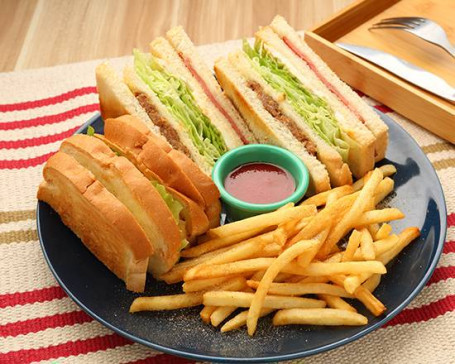 招牌總匯套餐 Signature Club Sandwich Combo