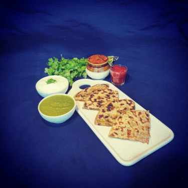 Achari Paneer Paratha Box