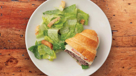 Croissant De Queijo Com Carne Assada