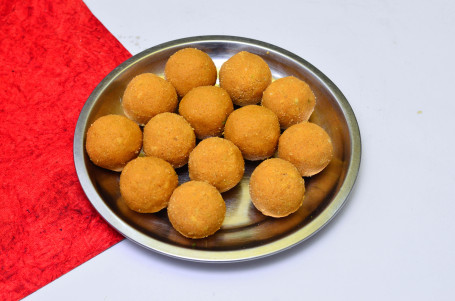 Shahi Besan Laddu.