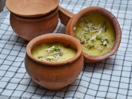 Zafrani Kheer Matki)