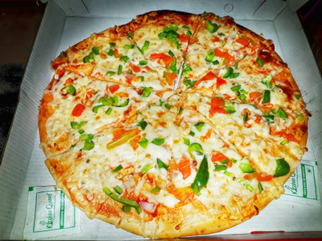 8 Veg Ctc Pizza