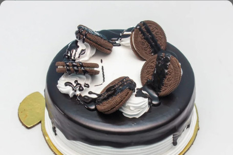 Eggless Oreo Delight Cake