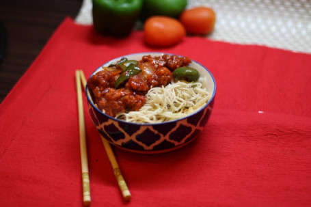 Noodle Chilli Chicken Box (Serves 1)