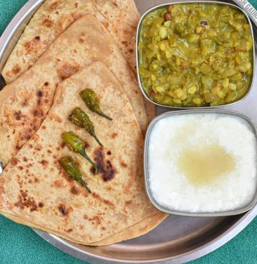 Plain Paratha Curd