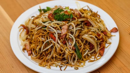 Bbq Pork Seasonal Green Chow Mein