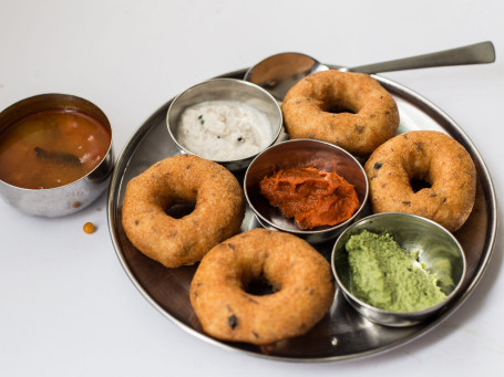 Medu Vada [6 Pieces]