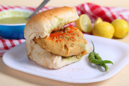 Vada pav 1 pieces