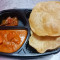 6 Poori With Paneer Gravy Masala