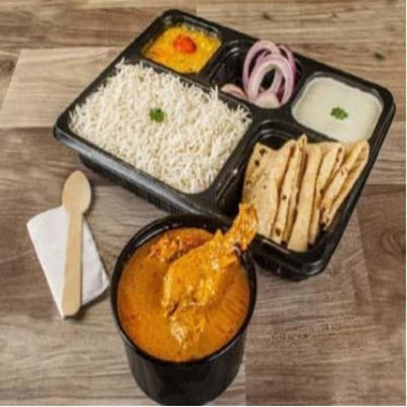 Chicken Saoji Thali