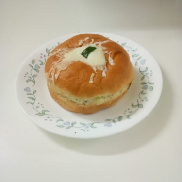 Paneer Bhurji Bun (1 Pcs)