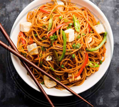 Hakka Noodle Paneer