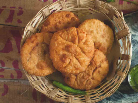 Kachori (Serves 1-2)