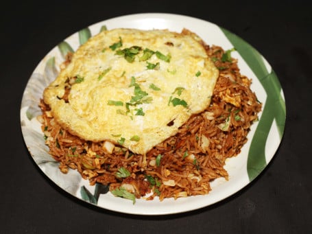 Chicken Rice With Omlet Fry