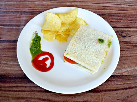 Veg Sandwich With Wafer