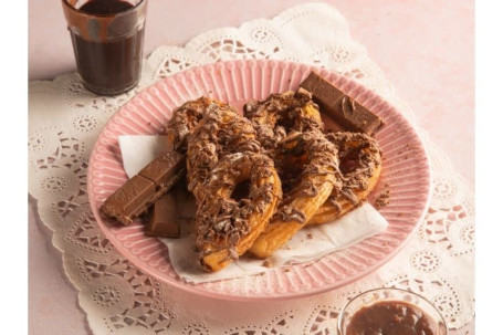 Kitkat Milk Chocolate Churros