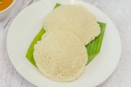 Steamed Idli With Sambar