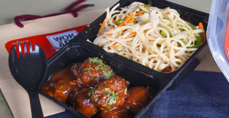 Noodles With Gravy Manchurian