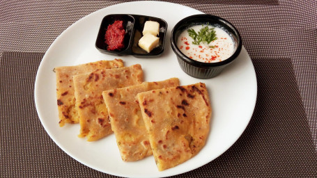 Aloo Paratha[With Curd Pickle]Per Plate 2Pc