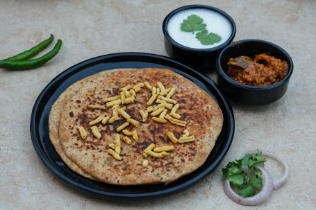 Butter Sev Paratha