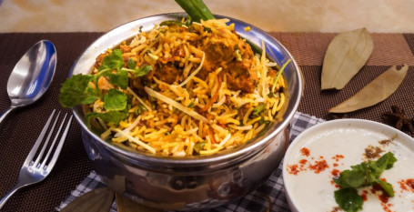 Kacchi Yakhani Mutton Biryani