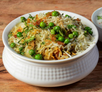 Sabji Biryani With Raita