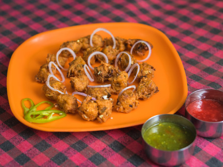 Veg Pakora (Per Plate)