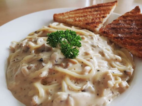 Chicken Cheesy Mushroom Spaghetti Pasta