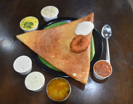 Breakfast Combo Masala Dosa 1 Pc Idly 1 Pc Vada Upma)