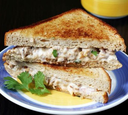 Chicken And Cheese Sanddwich