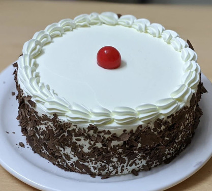 Normal Black Forest Cake [1/2 Kg]