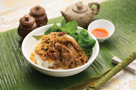 Stir Fried Beef And Vermicelli With Fish Sauce